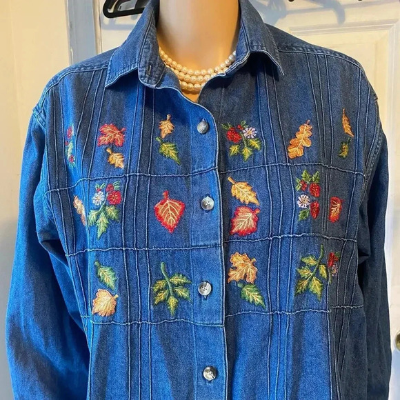 VTG Y2K Casey & Max Cotton Denim Button Up Shirt Leaf Floral Embroidery Women M - Picture 5 of 7